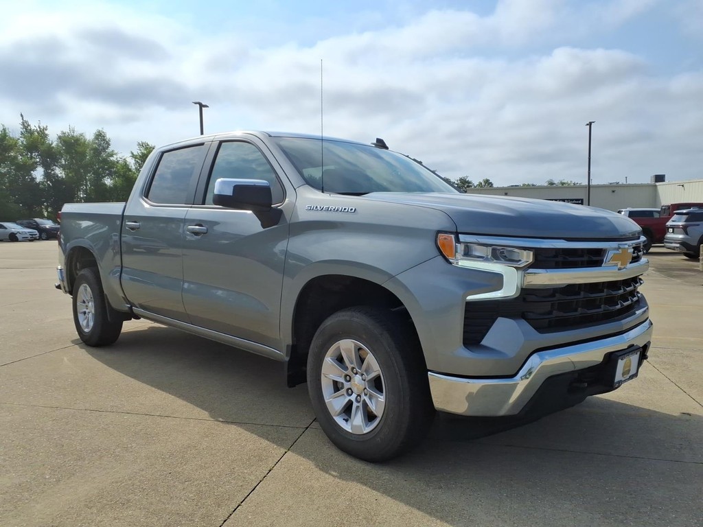 Chevrolet Silverado 1500 Vehicle Full-screen Gallery Image 23