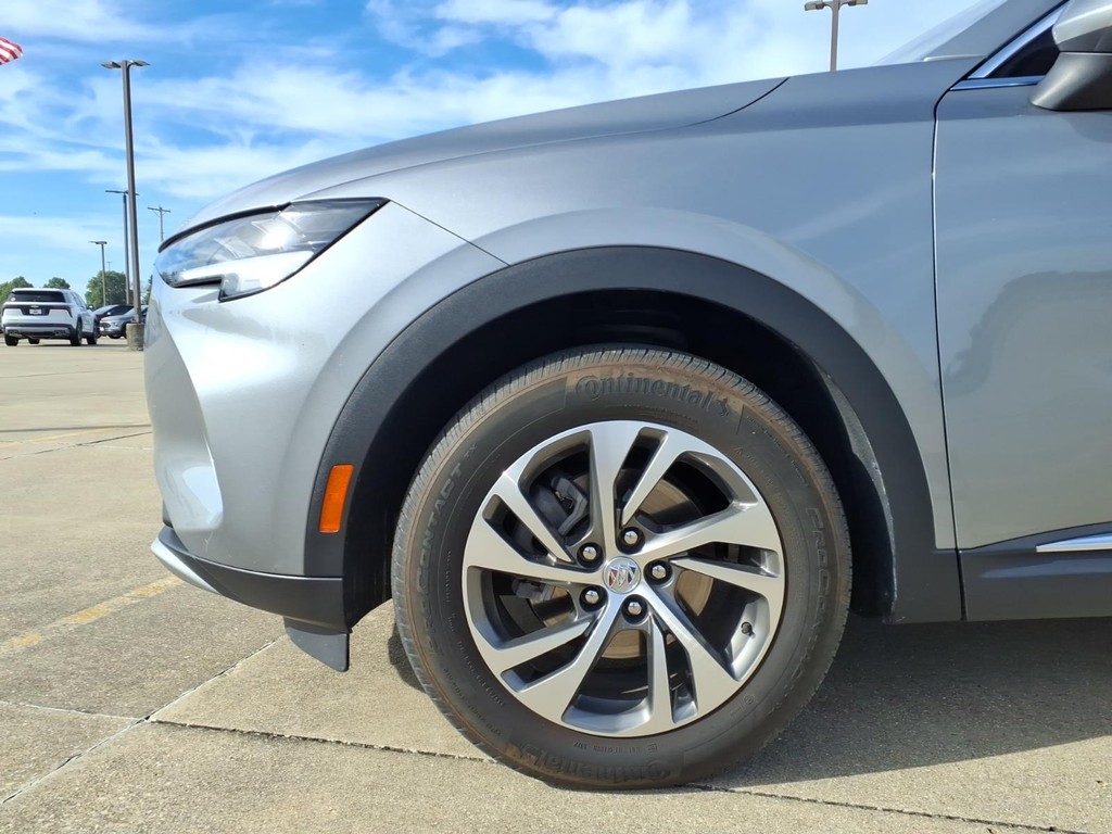 Buick Envision Vehicle Full-screen Gallery Image 4