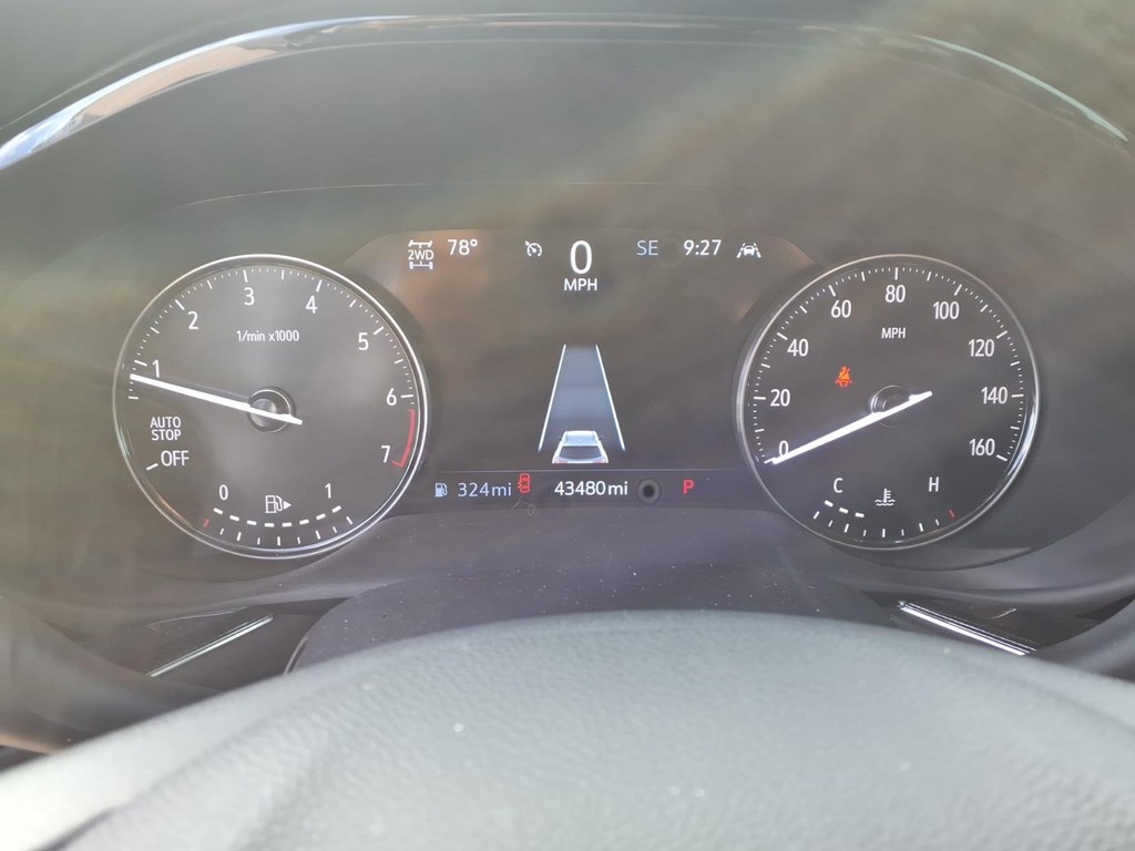 Buick Envision Vehicle Full-screen Gallery Image 16
