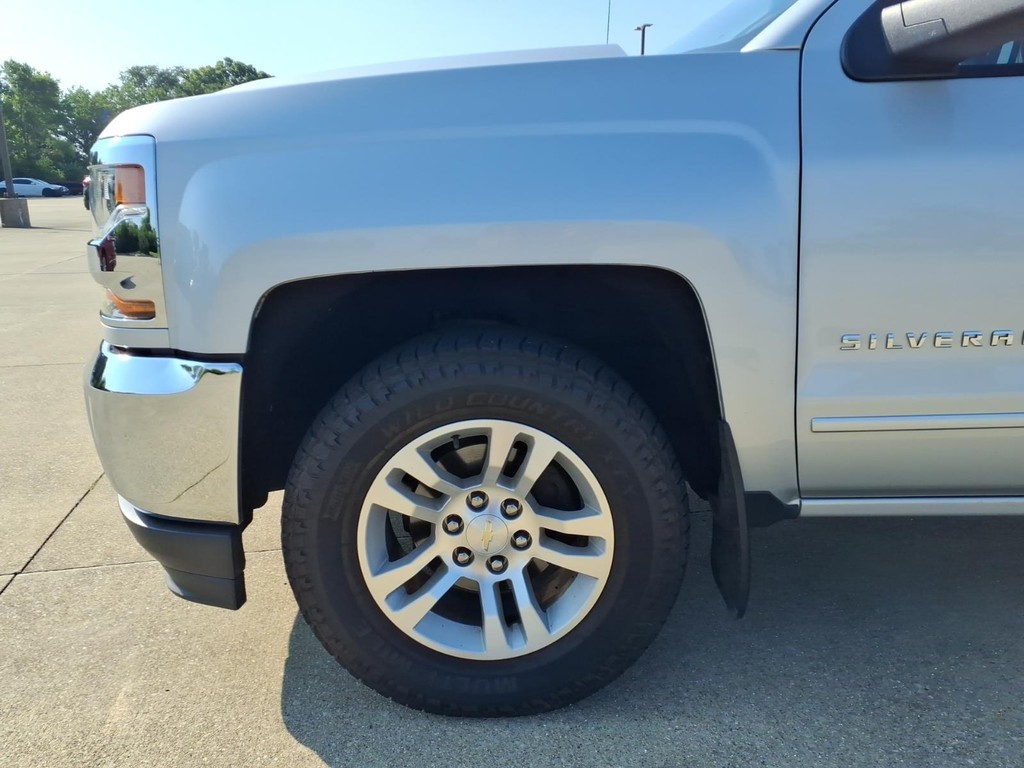 Chevrolet Silverado 1500 Vehicle Full-screen Gallery Image 4