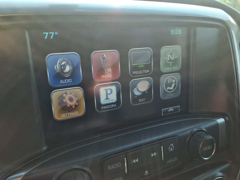 Chevrolet Silverado 1500 Vehicle Full-screen Gallery Image 8
