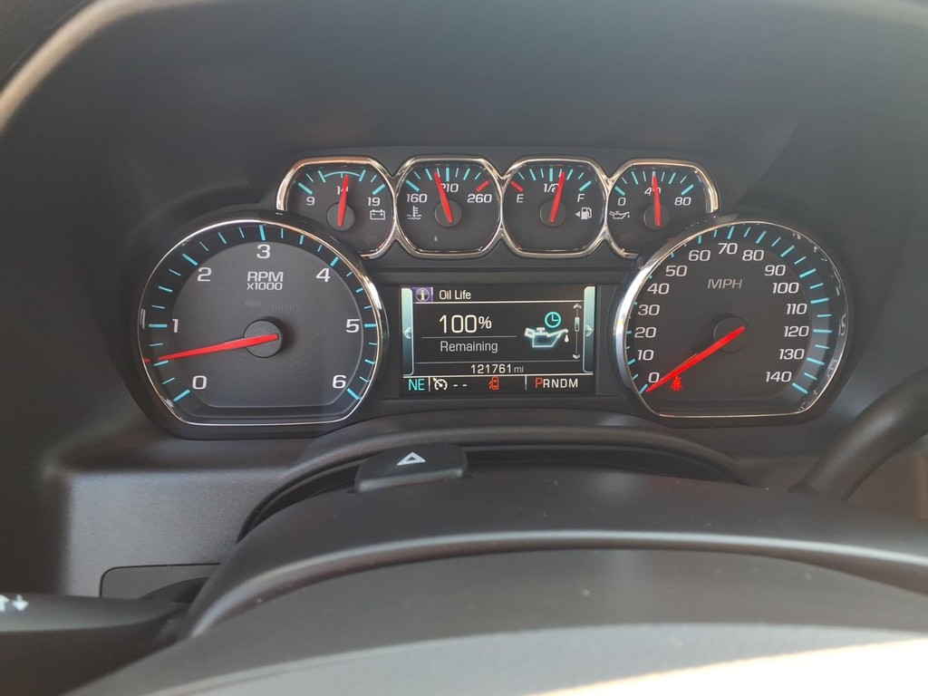 Chevrolet Silverado 1500 Vehicle Full-screen Gallery Image 15