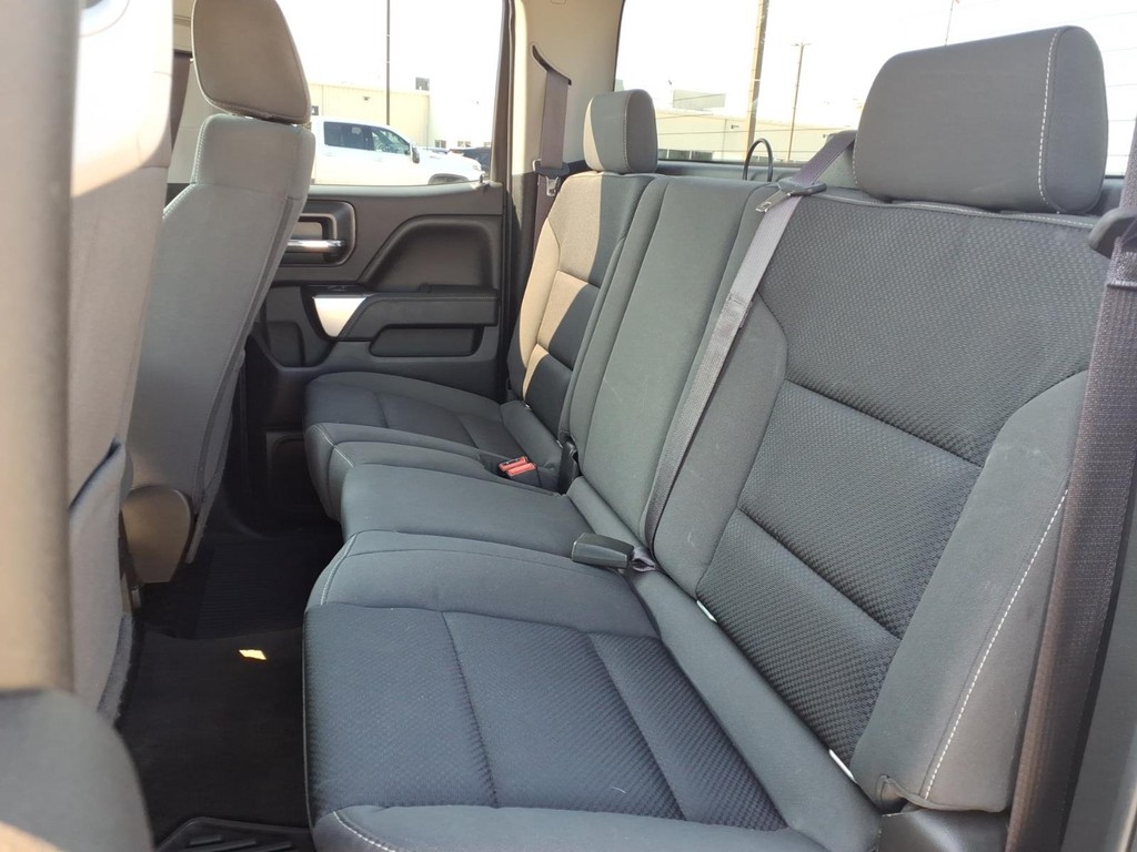 Chevrolet Silverado 1500 Vehicle Full-screen Gallery Image 19