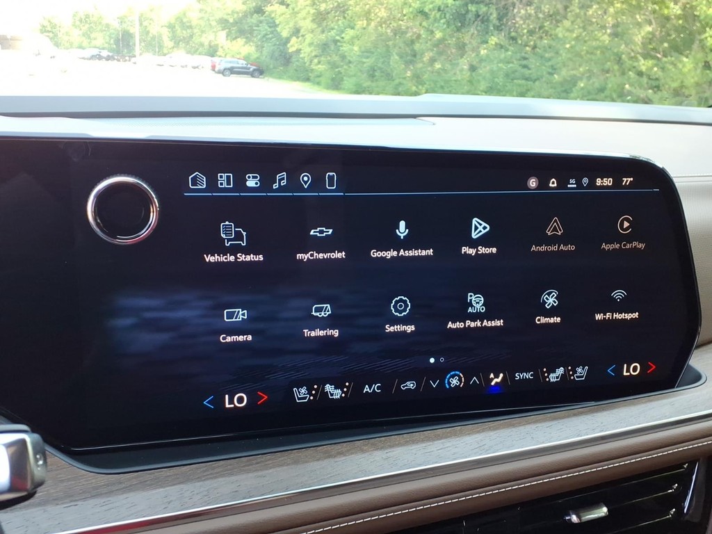 Chevrolet Tahoe Vehicle Full-screen Gallery Image 13
