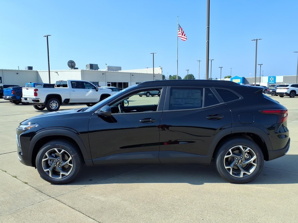 Chevrolet Trax Vehicle Full-screen Gallery Image 2