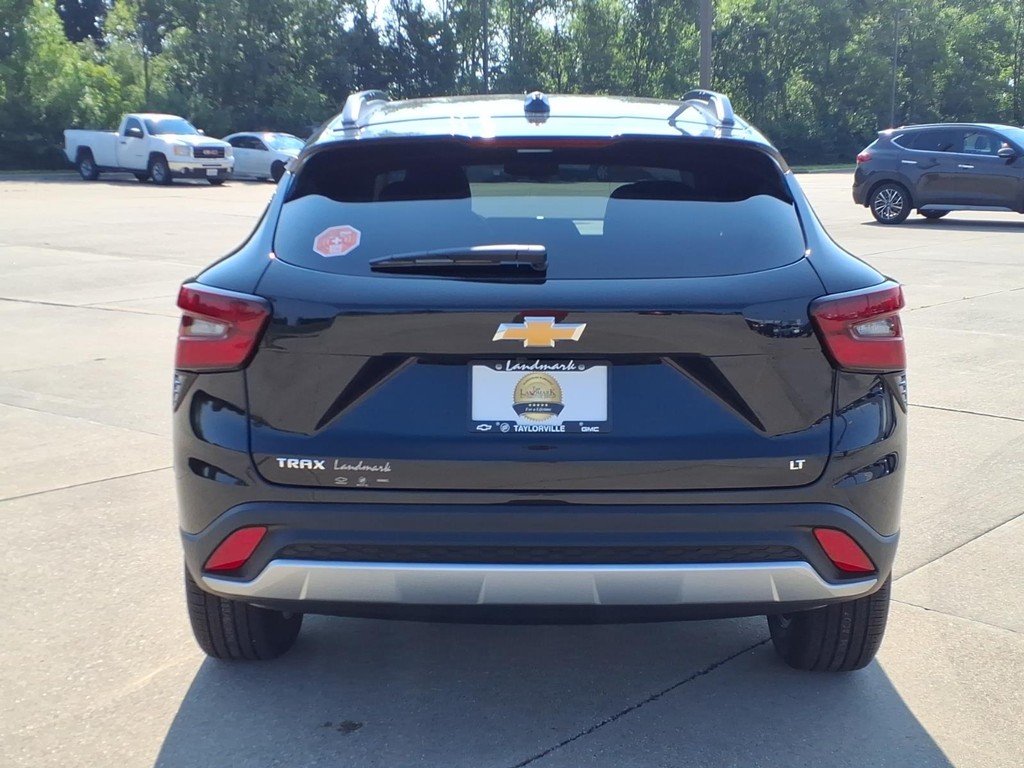 Chevrolet Trax Vehicle Full-screen Gallery Image 4