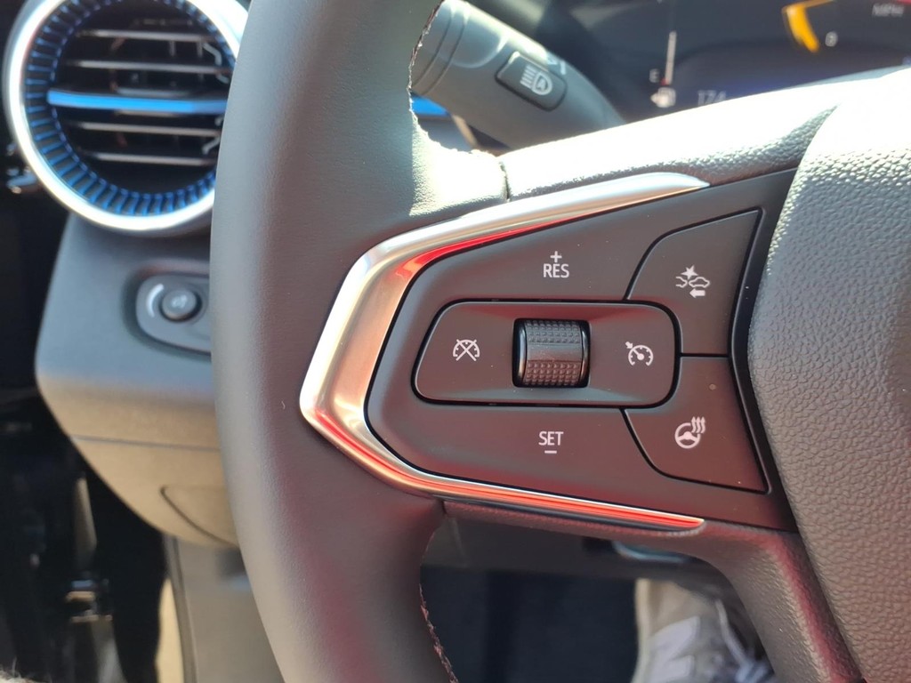 Chevrolet Trax Vehicle Full-screen Gallery Image 15