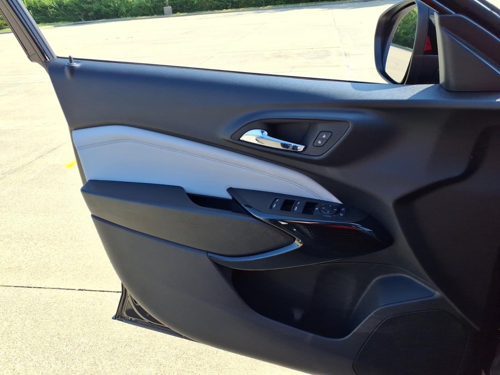 Chevrolet Trax Vehicle Full-screen Gallery Image 18