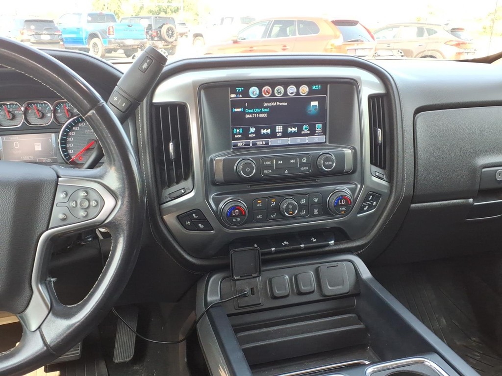 Chevrolet Silverado 1500 Vehicle Full-screen Gallery Image 6
