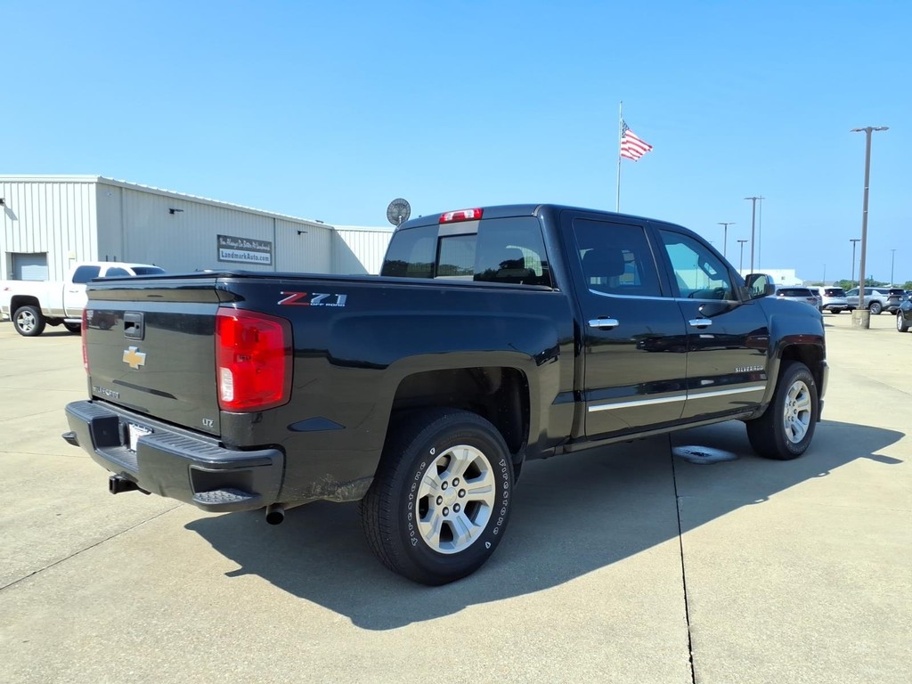 Chevrolet Silverado 1500 Vehicle Full-screen Gallery Image 23