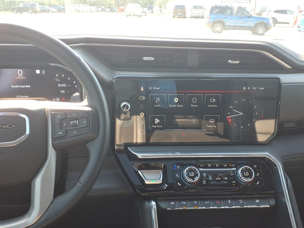 GMC Sierra 1500 Vehicle Full-screen Gallery Image 6