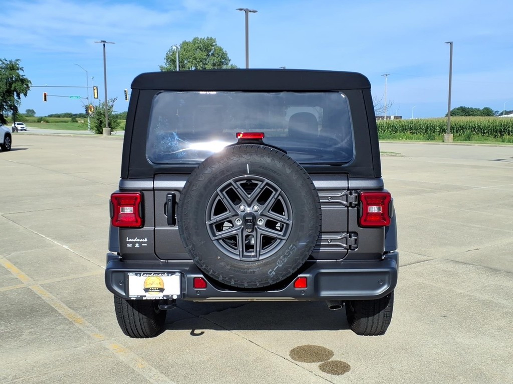 Jeep Wrangler Vehicle Full-screen Gallery Image 20