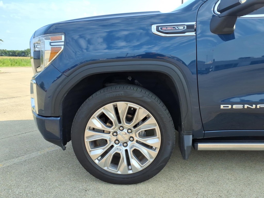 GMC Sierra 1500 Vehicle Full-screen Gallery Image 4