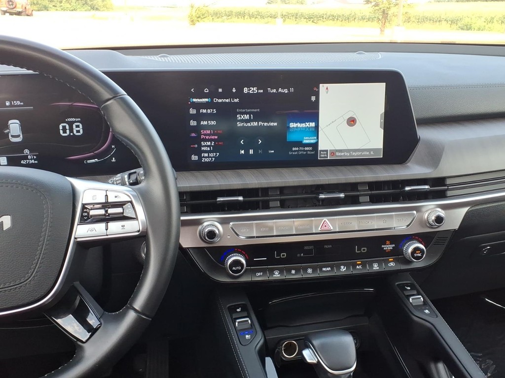 Kia Telluride Vehicle Full-screen Gallery Image 6