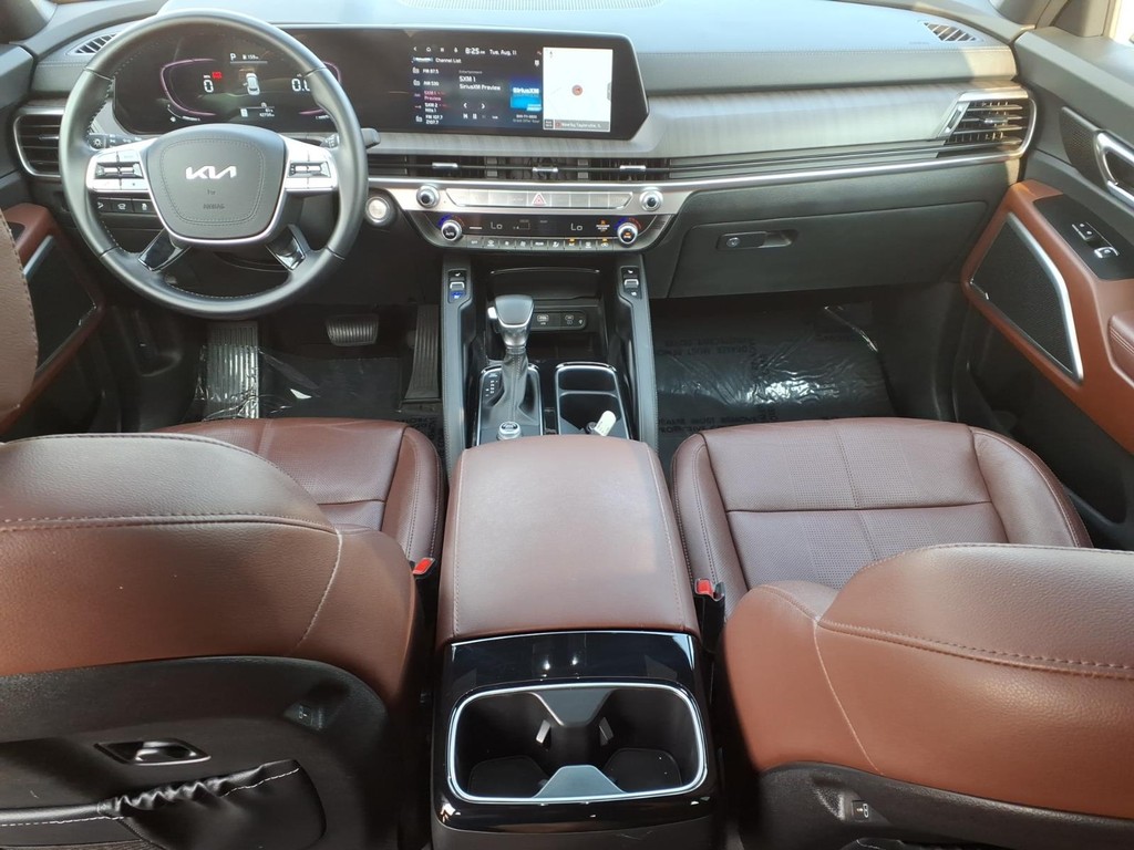 Kia Telluride Vehicle Full-screen Gallery Image 7