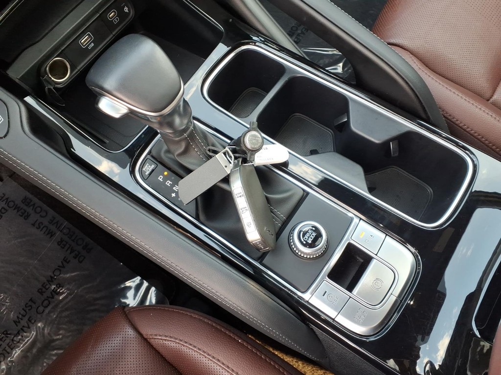 Kia Telluride Vehicle Full-screen Gallery Image 13