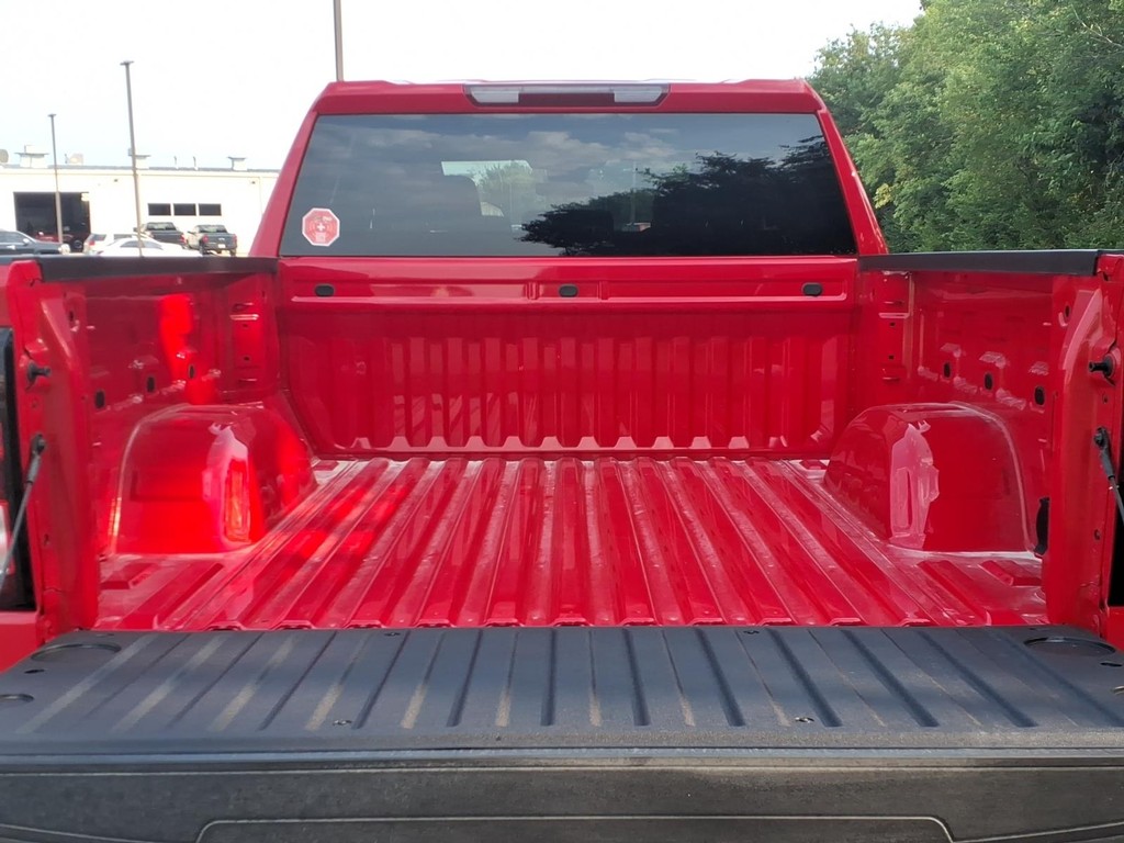 GMC Sierra 1500 Vehicle Full-screen Gallery Image 5
