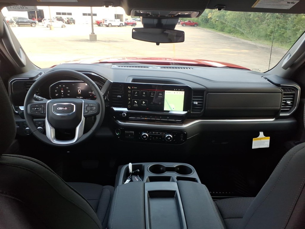 GMC Sierra 1500 Vehicle Full-screen Gallery Image 7