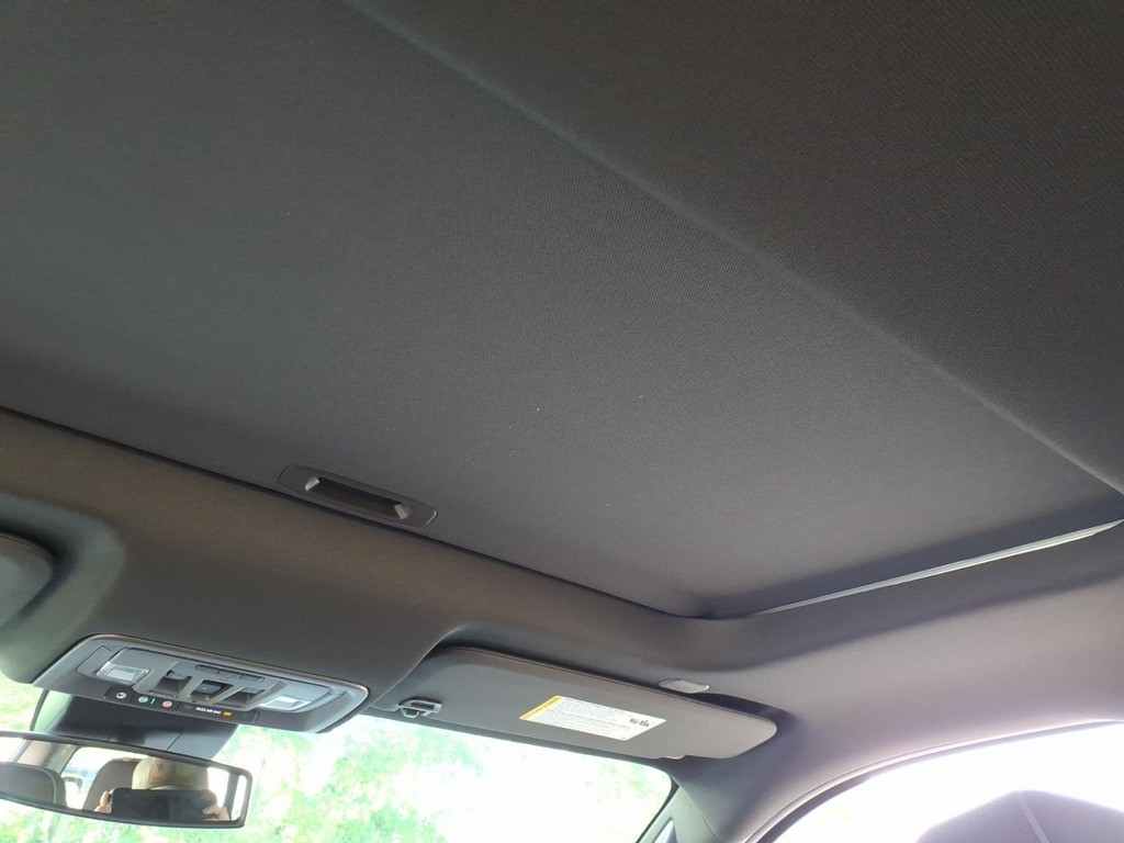 GMC Sierra 1500 Vehicle Full-screen Gallery Image 11