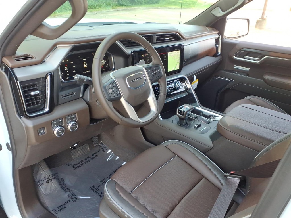 GMC Sierra 1500 Vehicle Full-screen Gallery Image 12