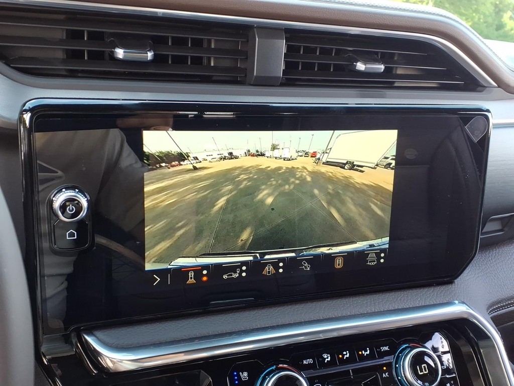 GMC Sierra 1500 Vehicle Full-screen Gallery Image 14