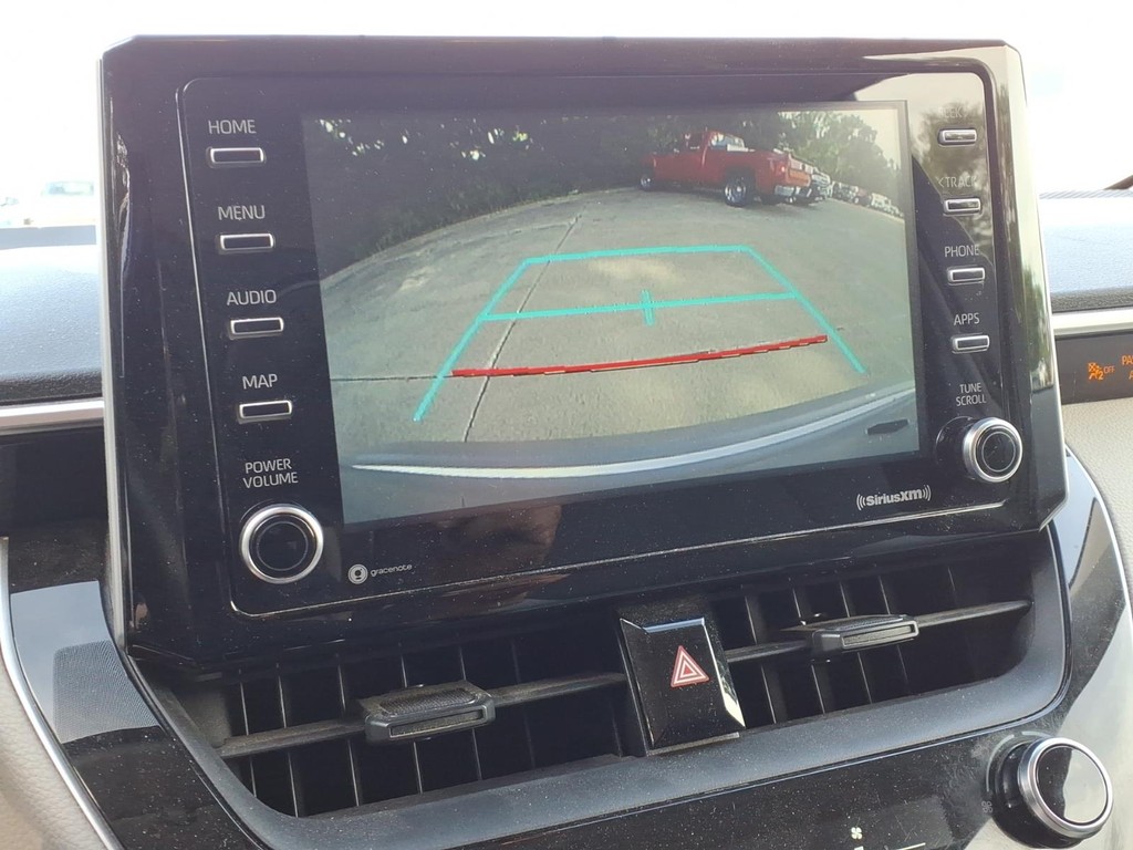 Toyota Corolla Hybrid Vehicle Full-screen Gallery Image 9