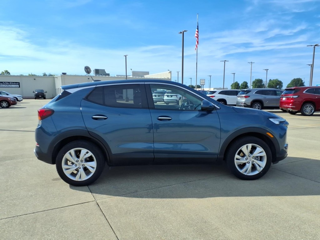 Buick Encore GX Vehicle Full-screen Gallery Image 20
