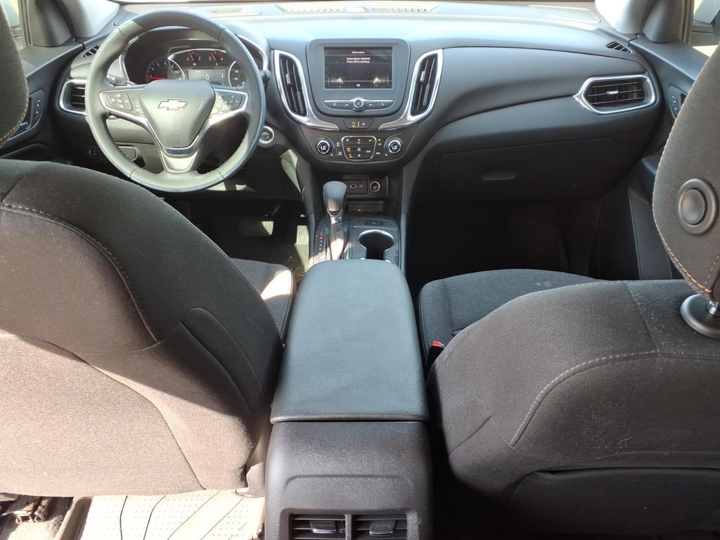 Chevrolet Equinox Vehicle Full-screen Gallery Image 6