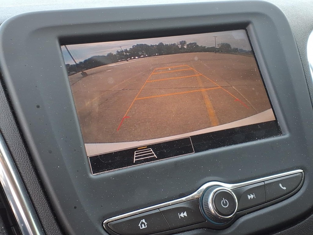 Chevrolet Equinox Vehicle Full-screen Gallery Image 9
