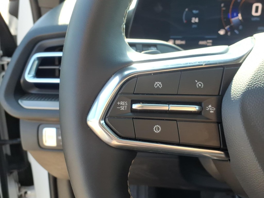 Chevrolet Traverse Vehicle Full-screen Gallery Image 15
