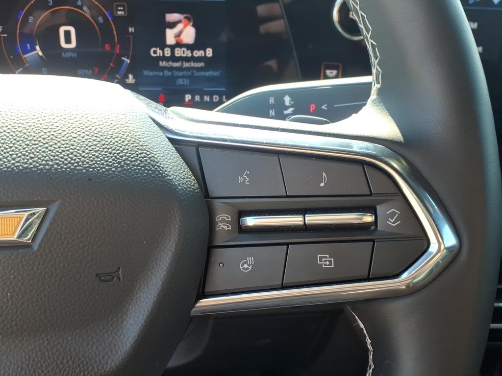Chevrolet Traverse Vehicle Full-screen Gallery Image 16