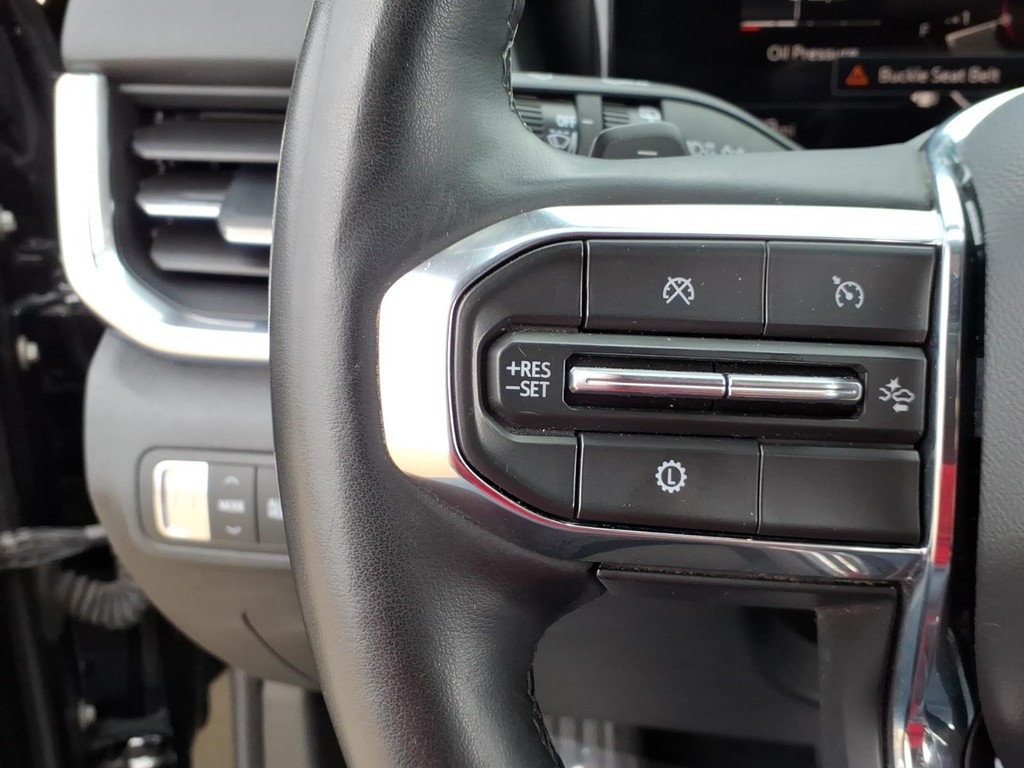 GMC Terrain Vehicle Full-screen Gallery Image 15