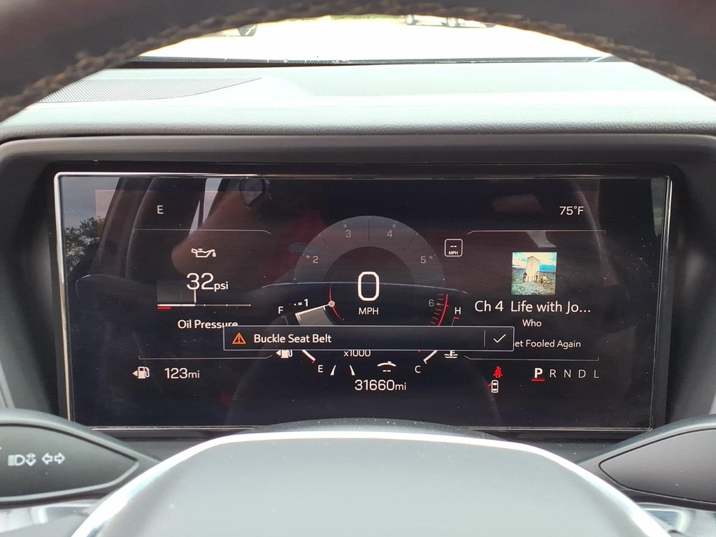GMC Terrain Vehicle Full-screen Gallery Image 17