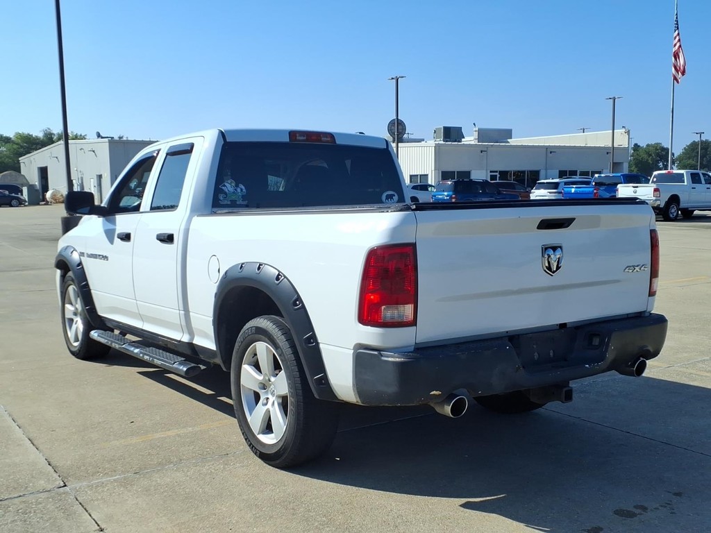 Ram 1500 Vehicle Full-screen Gallery Image 3