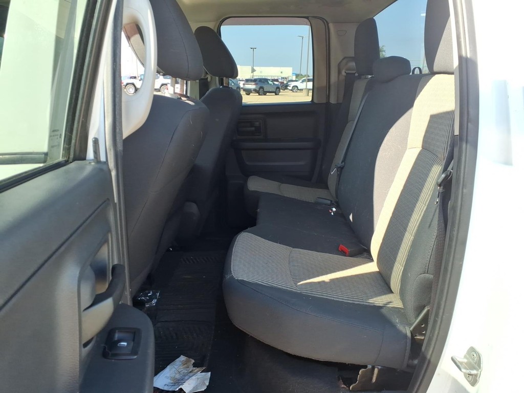Ram 1500 Vehicle Full-screen Gallery Image 6
