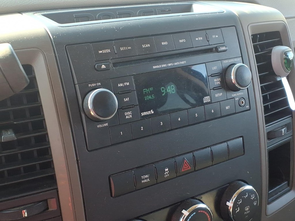 Ram 1500 Vehicle Full-screen Gallery Image 12