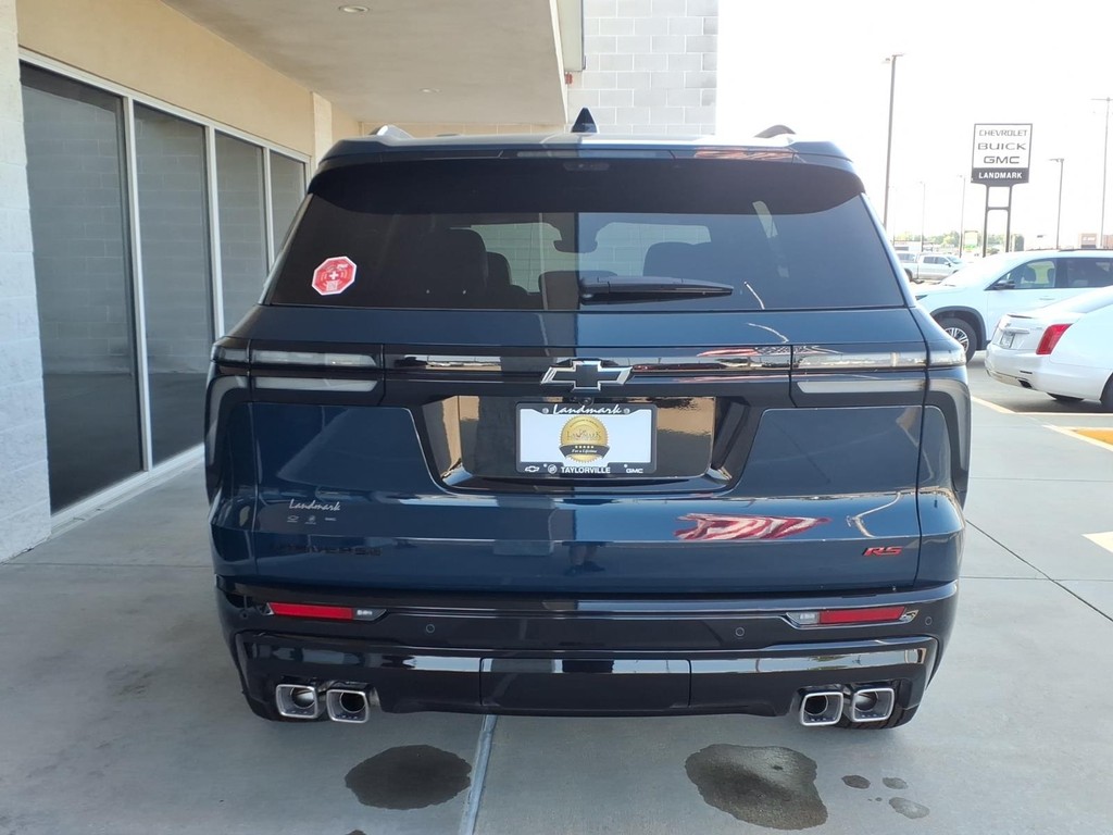 Chevrolet Traverse Vehicle Full-screen Gallery Image 5