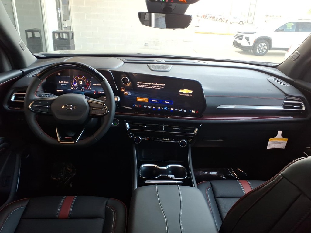 Chevrolet Traverse Vehicle Full-screen Gallery Image 8