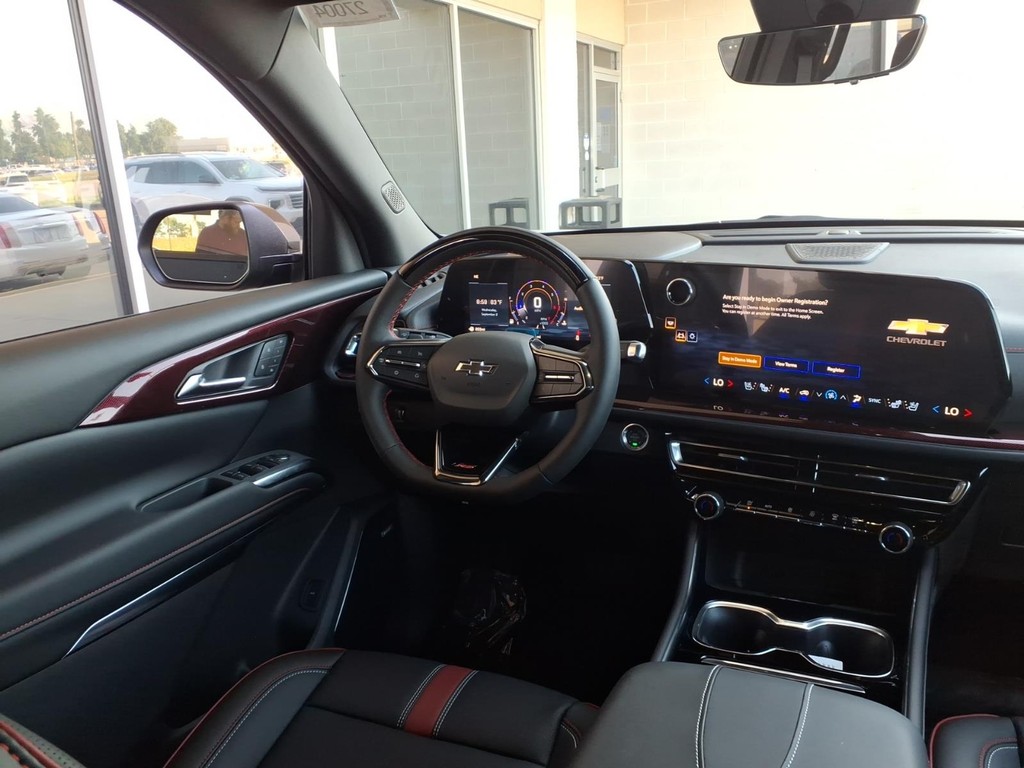 Chevrolet Traverse Vehicle Full-screen Gallery Image 10