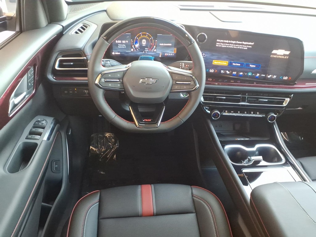 Chevrolet Traverse Vehicle Full-screen Gallery Image 11