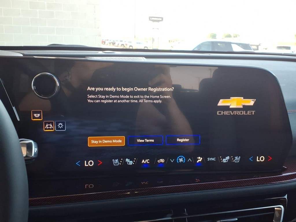 Chevrolet Traverse Vehicle Full-screen Gallery Image 14