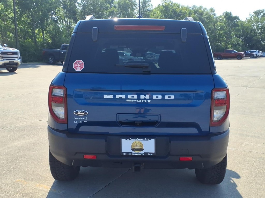 Ford Bronco Sport Vehicle Full-screen Gallery Image 04