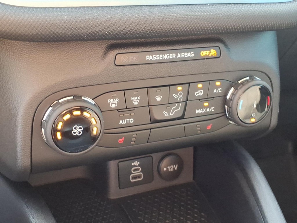 Ford Bronco Sport Vehicle Full-screen Gallery Image 14