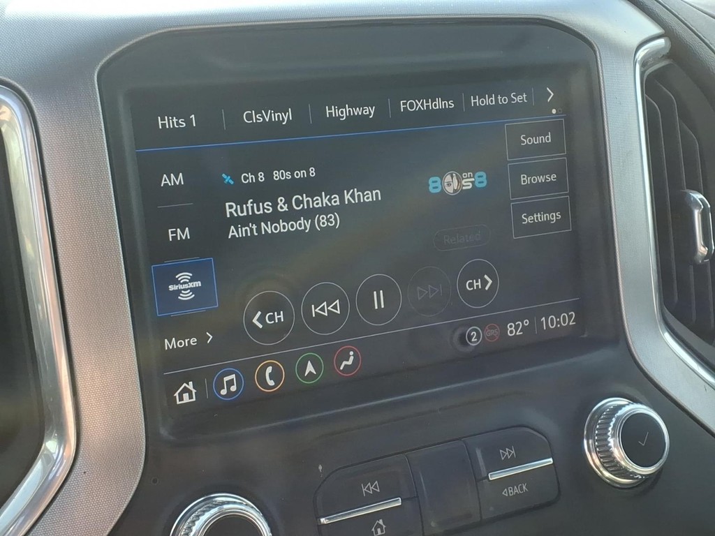 GMC Sierra 2500HD Vehicle Full-screen Gallery Image 9
