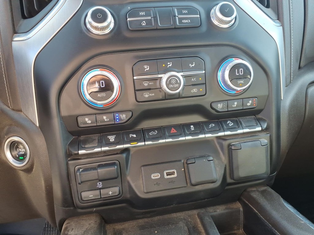 GMC Sierra 2500HD Vehicle Full-screen Gallery Image 13
