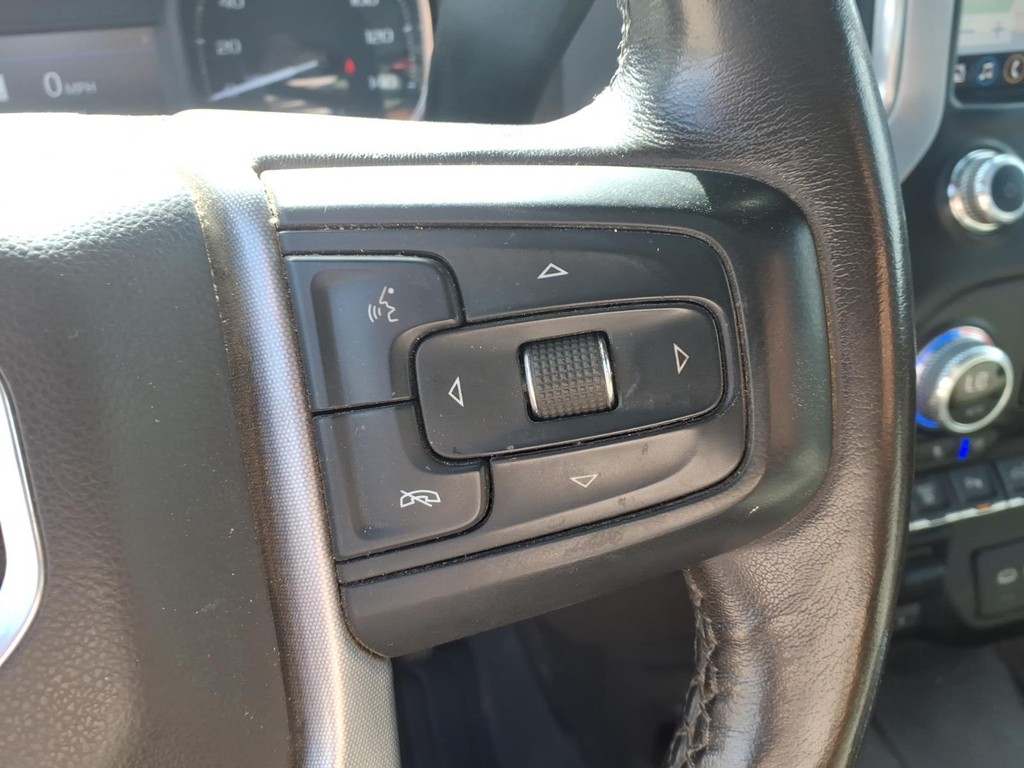 GMC Sierra 2500HD Vehicle Full-screen Gallery Image 16