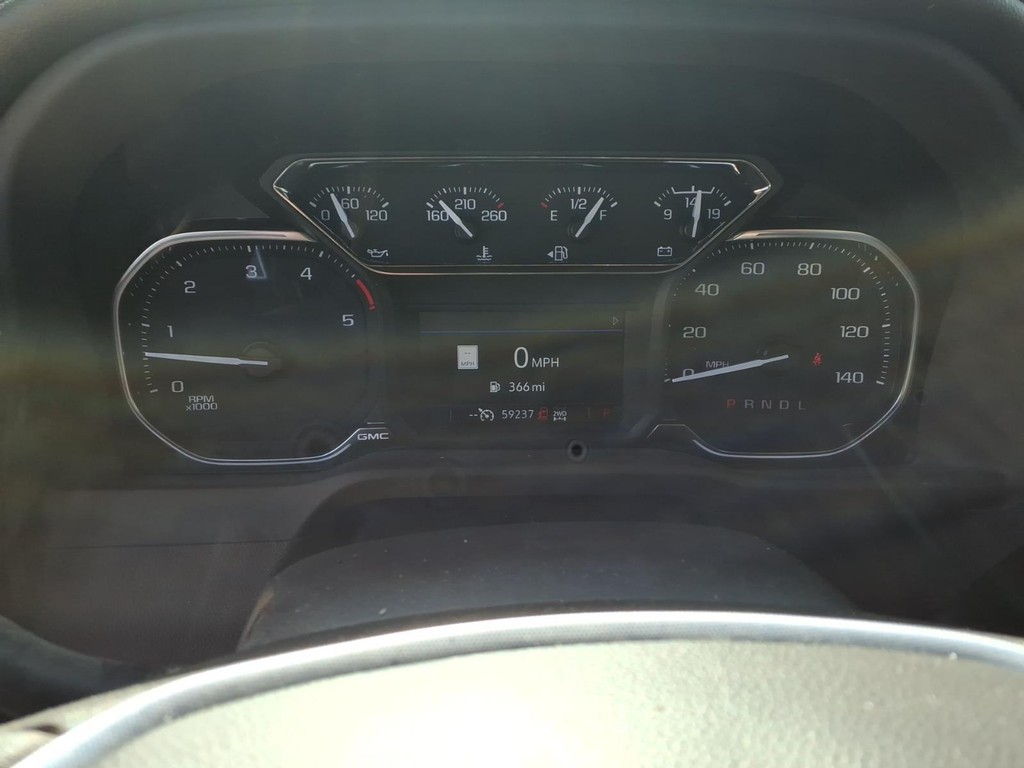 GMC Sierra 2500HD Vehicle Full-screen Gallery Image 17