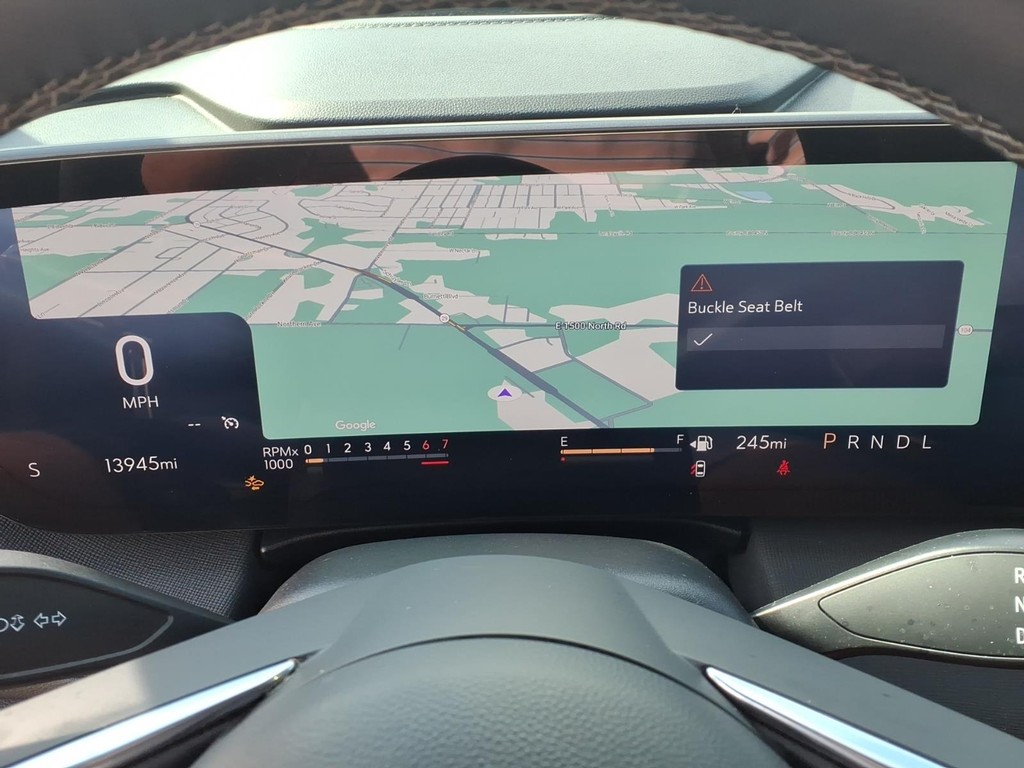 Buick Enclave Vehicle Full-screen Gallery Image 17