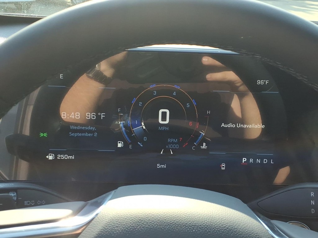 Chevrolet Equinox Vehicle Full-screen Gallery Image 17