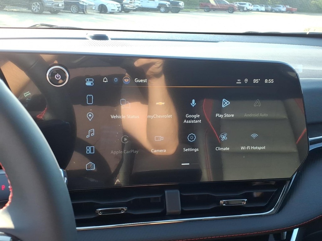 Chevrolet Equinox Vehicle Full-screen Gallery Image 12